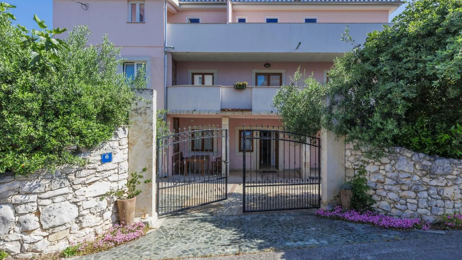 Apartment Romantika-2 By Interhome Rovinj 0*,